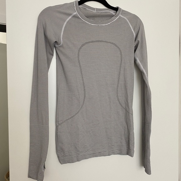 lululemon athletica Tops - Lululemoon Longsleeved Workout Top